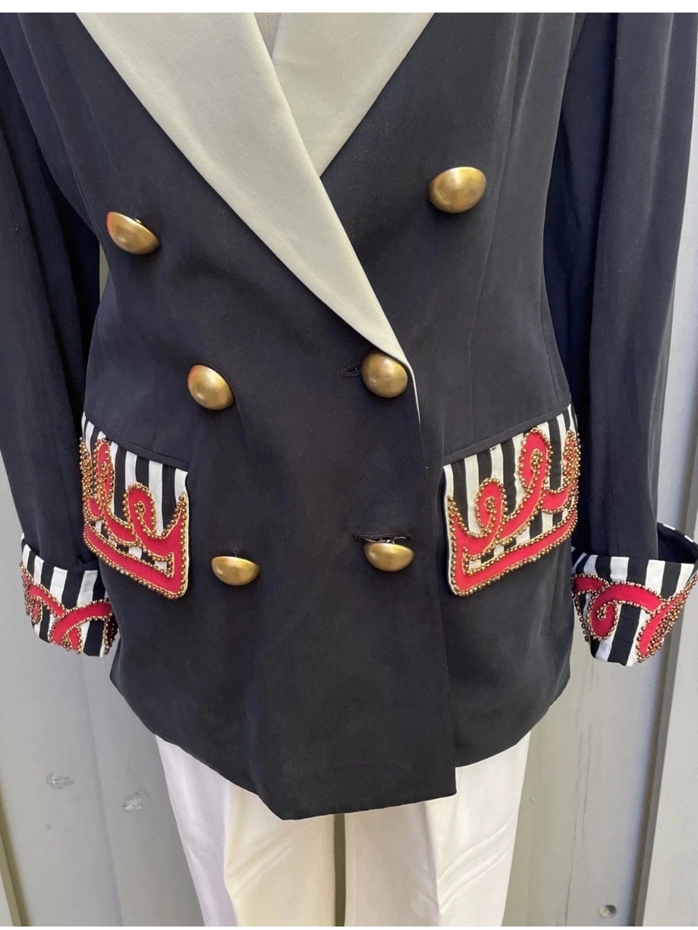 Vintage Cach’e Black Double-Breasted Women's Blazer with White & Red Trim - Picture 4 of 6